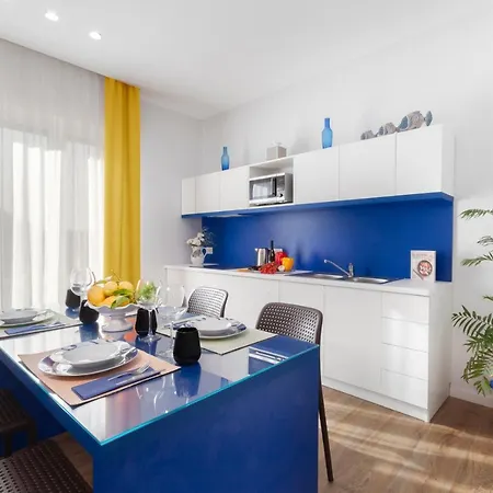 Shabby Chic Seaview Apartment
