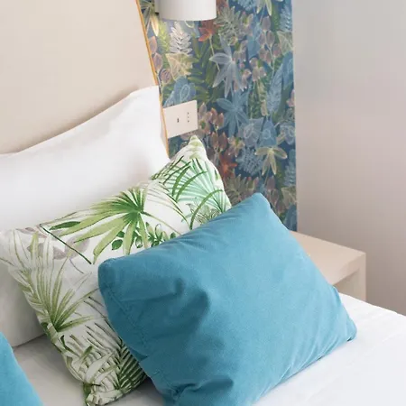 Shabby Chic Seaview Apartment