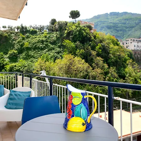 Shabby Chic Seaview Apartment